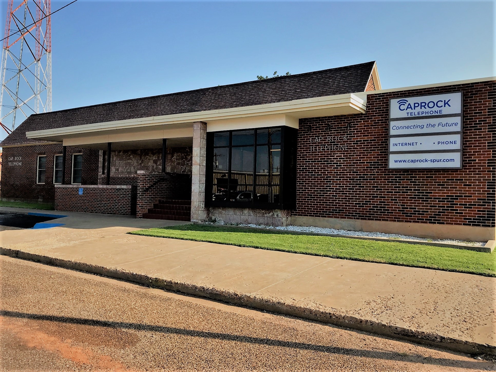 Cap-Rock-Front-Building-1